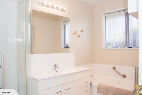 Photo of property in 1/358 Greers Road, Bishopdale, Christchurch, 8053