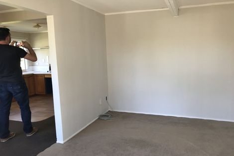 Photo of property in 30 Glenelg Road, Red Beach, 0932