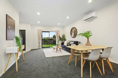 Photo of property in 10/17a Eastglen Road, Glen Eden, Auckland, 0602