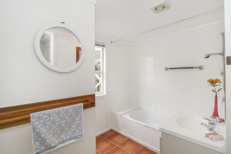 Photo of property in 18a Oriental Street, Welbourn, New Plymouth, 4312