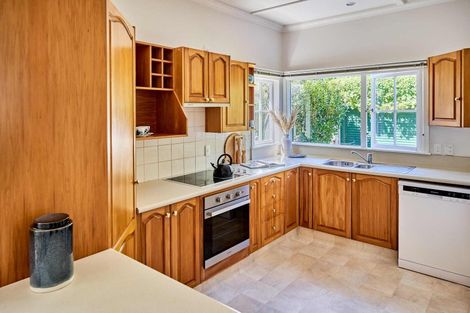 Photo of property in 107 Oroua Street, Eastbourne, Lower Hutt, 5013