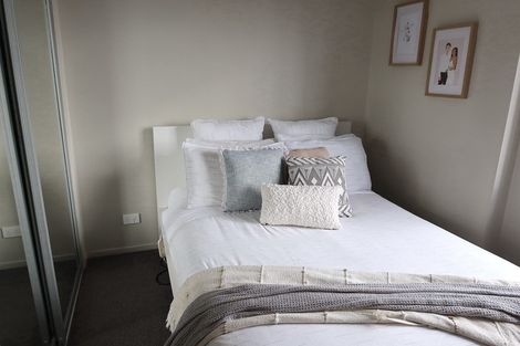 Photo of property in 3/22 Kerewhenua Crescent, Hobsonville, 0616