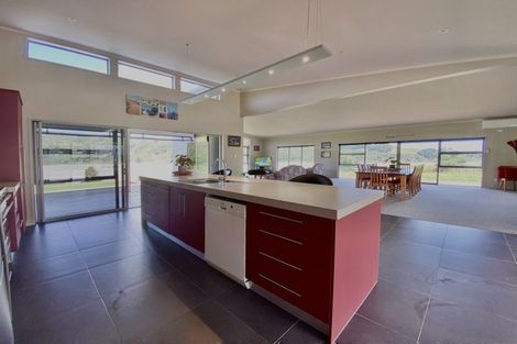 Photo of property in 177 Te Mahoe Road, Mokau, 4376