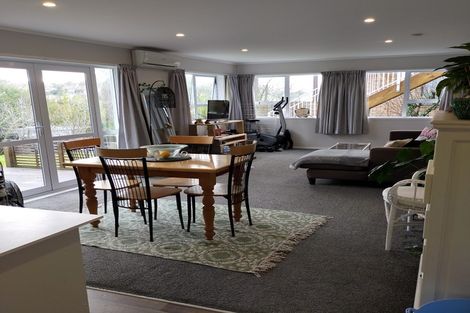 Photo of property in 25 Mountbatten Avenue, Hillcrest, Auckland, 0627