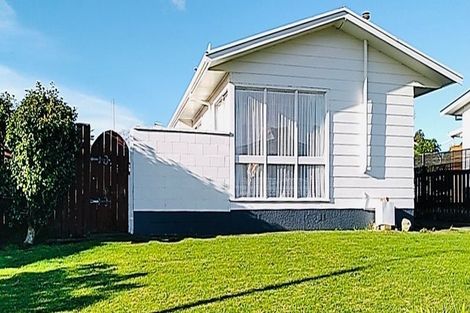 Photo of property in 16 Karamu Street, Tawhero, Whanganui, 4501