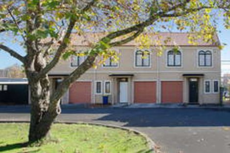 Photo of property in Tuscany Towers, 32/1 Ambrico Place, New Lynn, Auckland, 0600