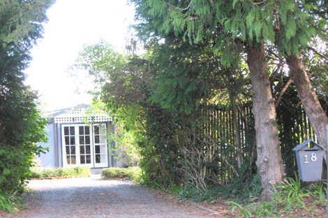 Photo of property in 18 Selwyn Road, Havelock North, 4130