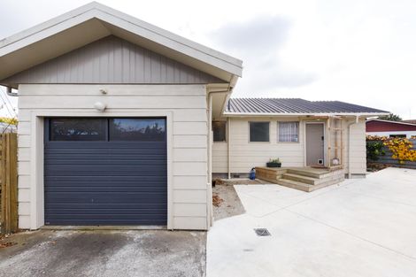 Photo of property in 17b Cecil Place, Cloverlea, Palmerston North, 4412