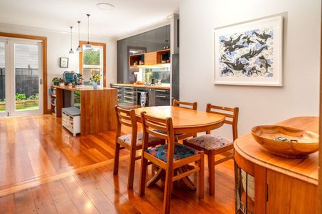 Photo of property in 75 Miramar Avenue, Miramar, Wellington, 6022