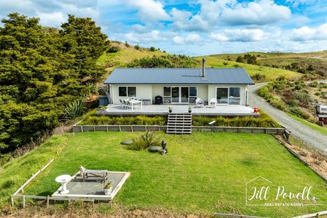 Photo of property in 611 Bickerstaffe Road, Maungaturoto, 0587