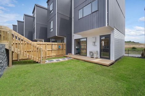 Photo of property in 19 Treeline Lane, Flat Bush, Auckland, 2019