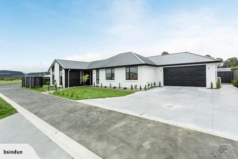 Photo of property in 12 Mellay Mews, Mosgiel, 9024