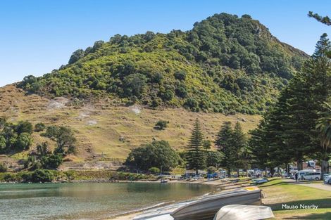 Photo of property in 2/6 Marine Parade, Mount Maunganui, 3116