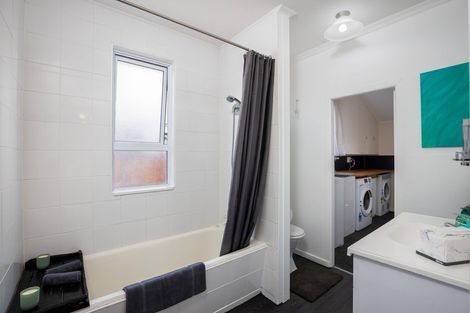 Photo of property in 101 Domett Street, Waitara, 4320