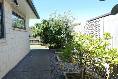 Photo of property in Georgia Estate, 24/3 Georgia Grove, Paraparaumu, 5032
