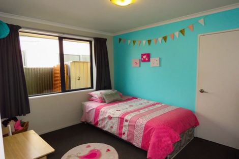 Photo of property in 53 Romilly Street, Westport, 7825