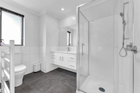 Photo of property in 1 Helenvale Crescent, Pokeno, 2402