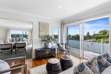 Photo of property in 7 Star Place, Cockle Bay, Auckland, 2014