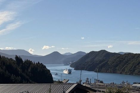 Photo of property in 33 Harbour View Heights, Picton, 7220