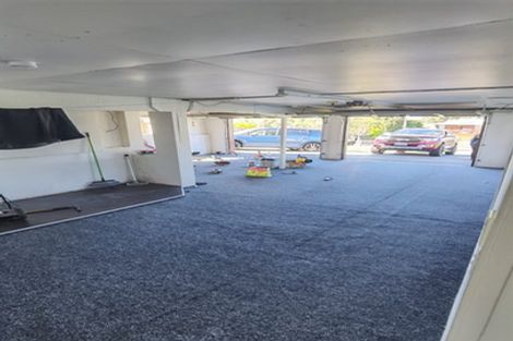 Photo of property in 10 Glenfern Road, Mellons Bay, Auckland, 2014