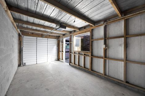 Photo of property in 1/145 Tukapa Street, Westown, New Plymouth, 4310
