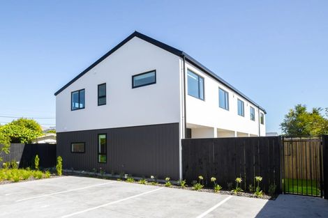 Photo of property in 2/39 Waltham Road, Sydenham, Christchurch, 8023