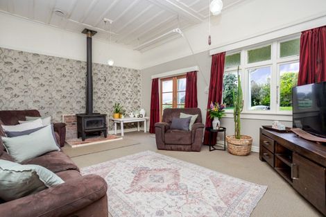 Photo of property in 63 Oparatai Road, Mangatainoka, Pahiatua, 4982
