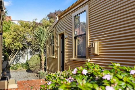 Photo of property in 7 Tonks Grove, Te Aro, Wellington, 6011