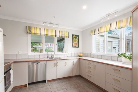 Photo of property in 10 Wharepaina Crescent, Springfield, Rotorua, 3015