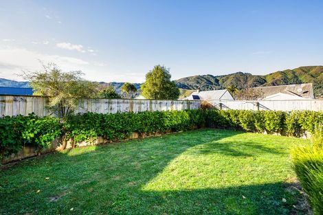 Photo of property in 5/6 Bertram Grove, Naenae, Lower Hutt, 5011