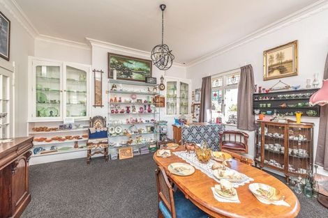 Photo of property in 9 Great North Road, Saint Johns Hill, Whanganui, 4501