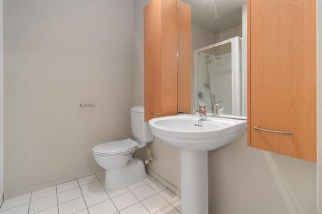 Photo of property in 8/11 Spencer Road, Oteha, Auckland, 0632