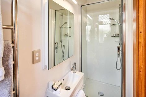 Photo of property in 30 Hardy Street, Waterloo, Lower Hutt, 5011