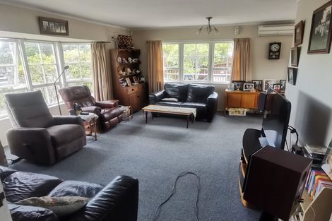 Photo of property in 1/14 Ellice Road, Totara Vale, Auckland, 0629