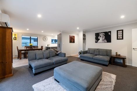 Photo of property in 8 Macloughlin Drive, Te Puke, 3119