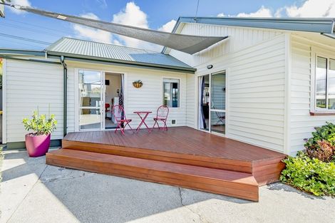 Photo of property in 19 Riwai Street, Templeton, Christchurch, 8042