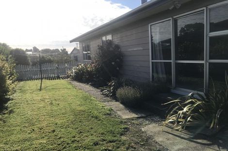 Photo of property in 44 Wicklow Street, Clifton, Invercargill, 9812