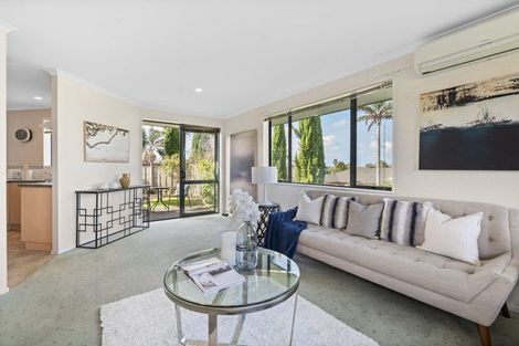 Photo of property in 24 Tauranga Place, Orewa, 0931