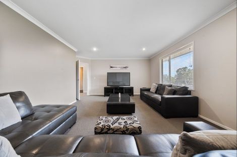 Photo of property in 3 Margaret Alice Close, Whalers Gate, New Plymouth, 4310