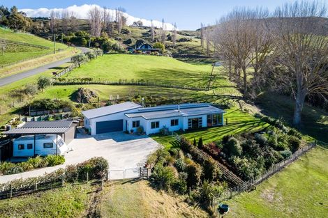 Photo of property in 96 Avery Road, Eskdale, Napier, 4182