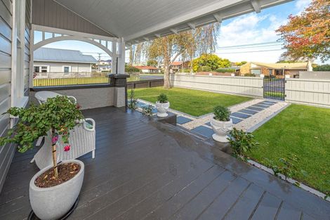 Photo of property in 30 College Street, College Estate, Whanganui, 4500