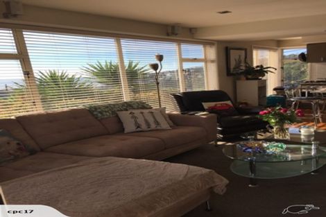 Photo of property in 90 Moncks Spur Road, Redcliffs, Christchurch, 8081