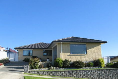 Photo of property in 2 Aldersgate Grove, Stokes Valley, Lower Hutt, 5019