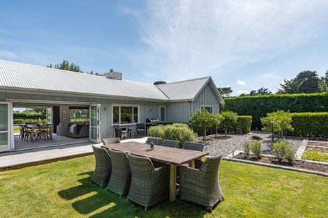 Photo of property in 57 Oxford Street, Martinborough, 5711