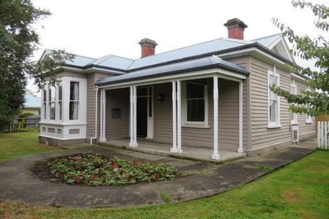 Photo of property in 36 Railway Esplanade, East Gore, Gore, 9710