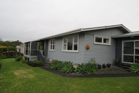 Photo of property in 5 Mayfair Place, Westown, New Plymouth, 4310
