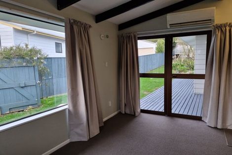 Photo of property in 46 Bodmin Terrace, Camborne, Porirua, 5026