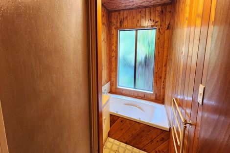 Photo of property in 4/2a Spencer Place, Merrilands, New Plymouth, 4312