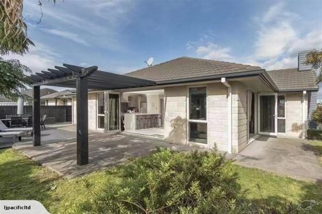 Photo of property in 2 Hansard Place, Bethlehem, Tauranga, 3110