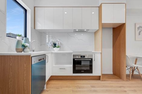 Photo of property in 2/5 Matata Place, Dallington, Christchurch, 8061